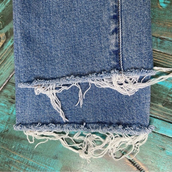 J. Crew Essential Straight Jean Raw Hem Button Fly Size 25 - Picture 13 of 13